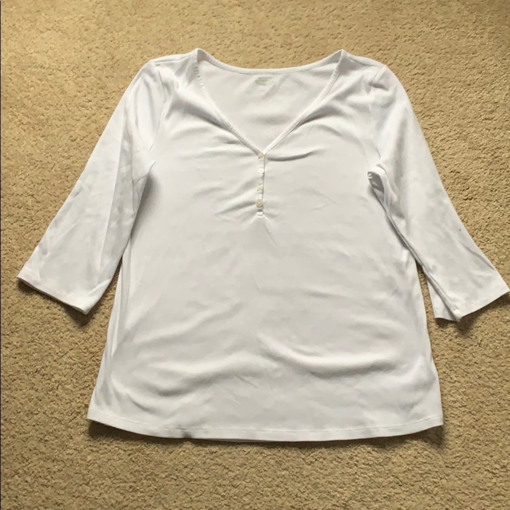 Old navy tee